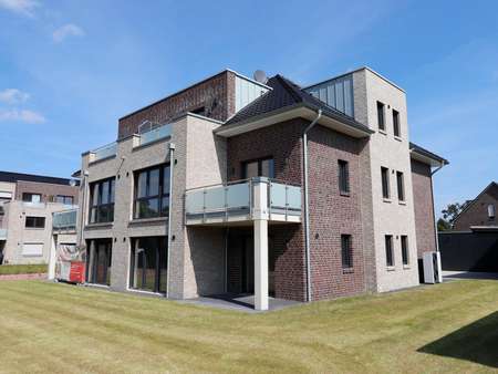 Außenansicht Außenansicht - Etagenwohnung in 26169 Friesoythe mit 84m² kaufen