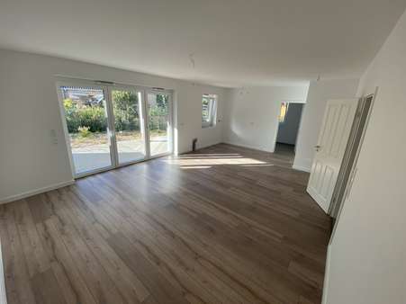 Beispielbild Beispielbild - Erdgeschosswohnung in 26129 Oldenburg mit 83m² kaufen