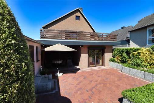 Terrasse Terrasse - Einfamilienhaus in 27777 Ganderkesee mit 200m² kaufen