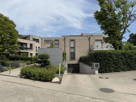 Straßenansicht Straßenansicht - Erdgeschosswohnung in 26125 Oldenburg mit 75m² kaufen