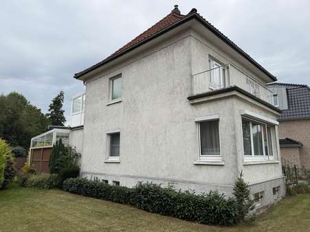 Außenansicht Außenansicht - Einfamilienhaus in 26121 Oldenburg mit 156m² kaufen
