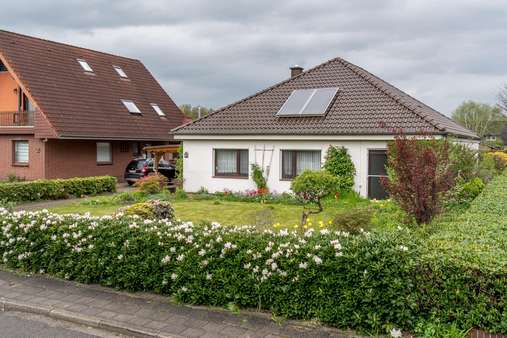 Außenansicht - Einfamilienhaus in 26655 Westerstede mit 154m² kaufen