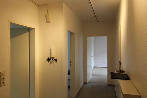 Flur - Etagenwohnung in 26131 Oldenburg mit 105m² kaufen