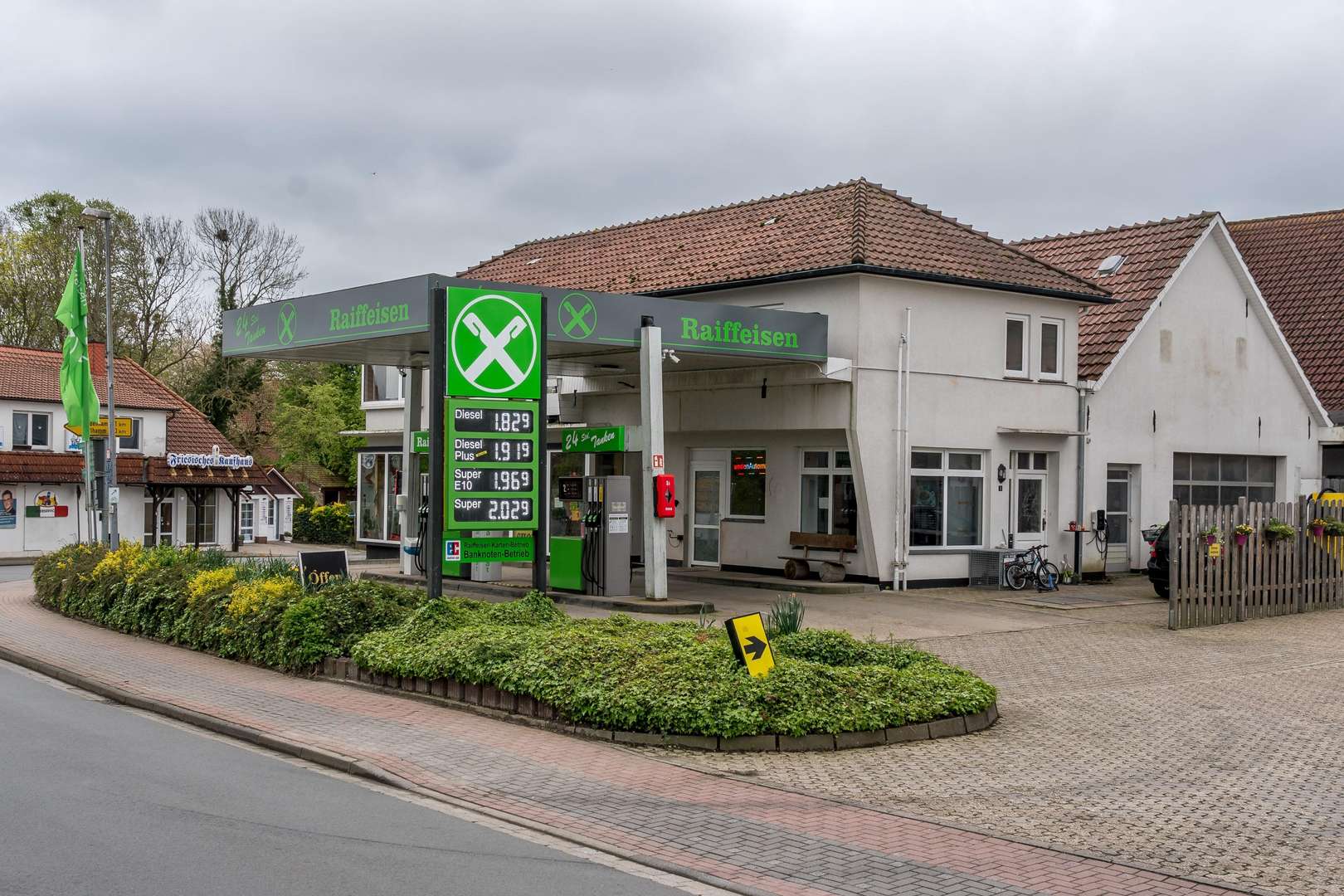 Tankstelle - Sonstige in 26969 Butjadingen mit 83m² als Kapitalanlage kaufen