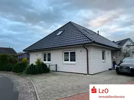 STARK REDUZIERT ! Geräumiger Bungalow über zwei Etagen
in Goldenstedt