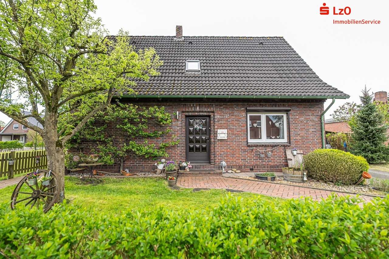 Außenansicht - Einfamilienhaus in 26340 Zetel mit 105m² kaufen