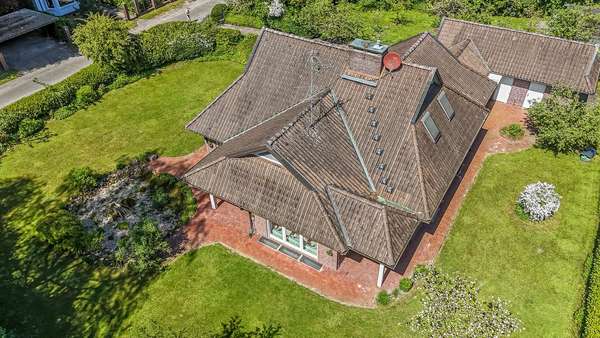 Außenansicht - Einfamilienhaus in 26340 Zetel mit 175m² kaufen