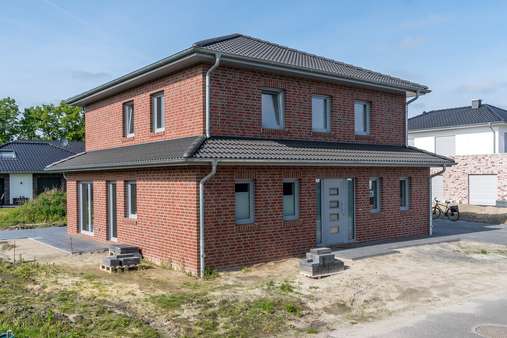 null - Einfamilienhaus in 26655 Westerstede mit 154m² kaufen