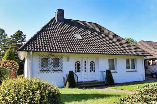 Ebenerdiger Bungalow mit tollem Grundstück - Bungalow in 27793 Wildeshausen mit 129m² kaufen