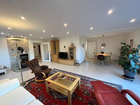 Wohn- und Essbereich - Zweifamilienhaus in 27777 Ganderkesee mit 225m² günstig kaufen