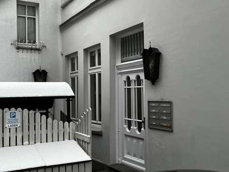 Außenansicht - Dachgeschosswohnung in 26122 Oldenburg mit 33m² günstig kaufen