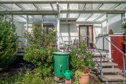 überdachte Terrasse überdachte Terrasse - Reihenmittelhaus in 27570 Bremerhaven mit 132m² kaufen