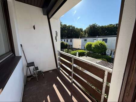 Loggia Loggia - Reihenmittelhaus in 27755 Delmenhorst mit 140m² kaufen