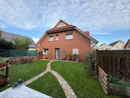Mehrfamilienhaus in 49685 Emstek mit 242m² kaufen