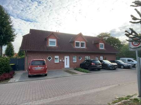 Mehrfamilienhaus in 49685 Emstek mit 242m² kaufen