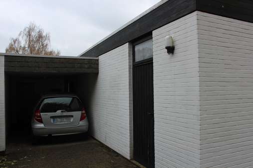 Carport - Bungalow in 26131 Oldenburg mit 100m² kaufen