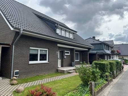 null - Zweifamilienhaus in 49429 Visbek mit 230m² kaufen