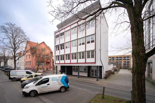 Seitenansicht Gottorpstraße - Büro in 26122 Oldenburg mit 981m² günstig mieten