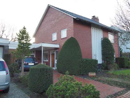 gepflegte Hauseinfahrt - Einfamilienhaus in 49661 Cloppenburg mit 175m² günstig kaufen