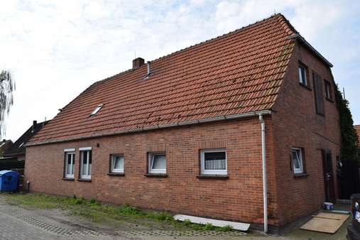 null - Einfamilienhaus in 26169 Friesoythe mit 126m² günstig kaufen