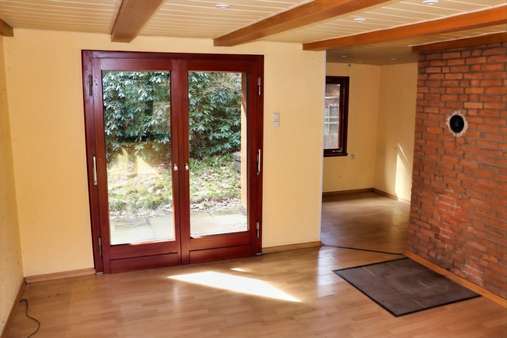 Wohn-/Esszimmer mit Zugang zur Terrasse - Haus in 27793 Wildeshausen mit 53m² günstig kaufen