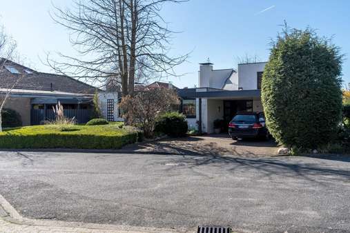Außenansicht - Einfamilienhaus in 26954 Nordenham mit 201m² günstig kaufen
