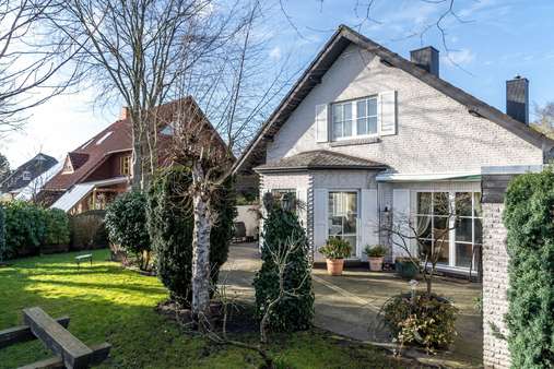 null - Einfamilienhaus in 26419 Schortens mit 207m² günstig kaufen