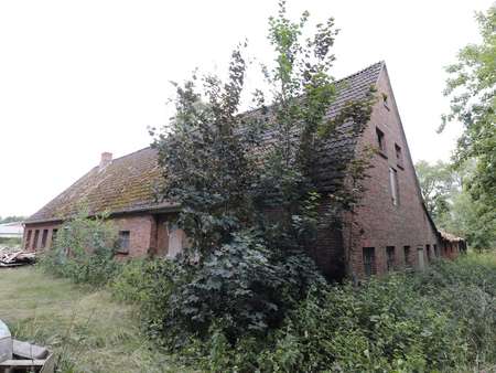 Scheune mit Anbau nach hinten - Bauernhaus in 26169 Friesoythe mit 100m² kaufen