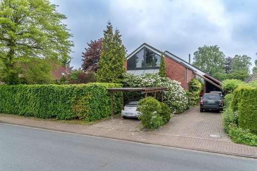 Außenansicht - Einfamilienhaus in 26655 Westerstede mit 220m² kaufen