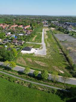 dDrohnenaufnahmen Baugebiet Roffhausen - Grundstück in 26419 Schortens mit 790m² kaufen