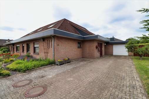 Außenansicht - Bungalow in 26127 Oldenburg mit 178m² kaufen