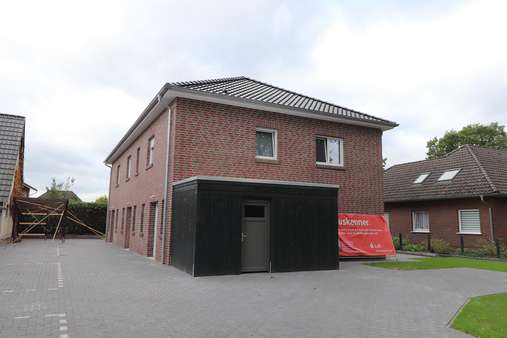 null - Reihenmittelhaus in 49681 Garrel mit 85m² als Kapitalanlage kaufen