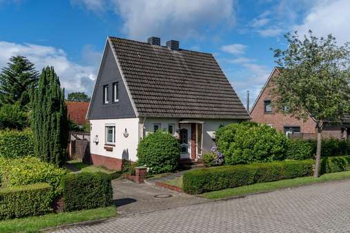 null - Einfamilienhaus in 26419 Schortens mit 101m² kaufen