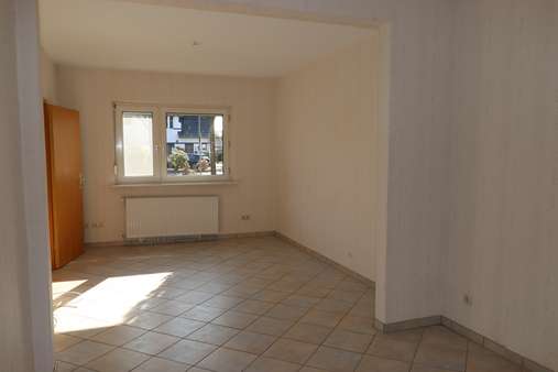 Wohn- /Esszimmer - Reihenmittelhaus in 27755 Delmenhorst mit 71m² kaufen