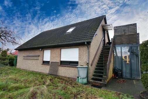 Außenansicht - Einfamilienhaus in 26180 Rastede mit 128m² kaufen