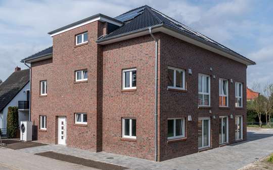 null - Erdgeschosswohnung in 28779 Bremen mit 77m² kaufen