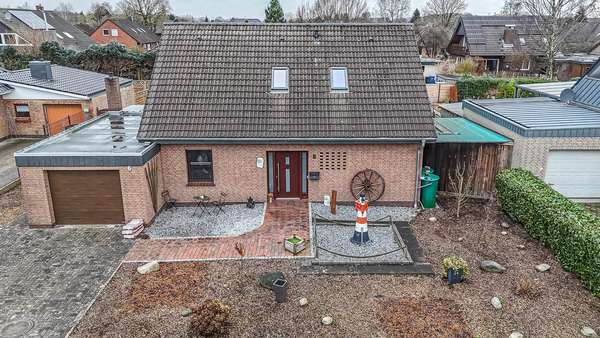 Luftaufnahme - Einfamilienhaus in 26349 Jade mit 121m² kaufen