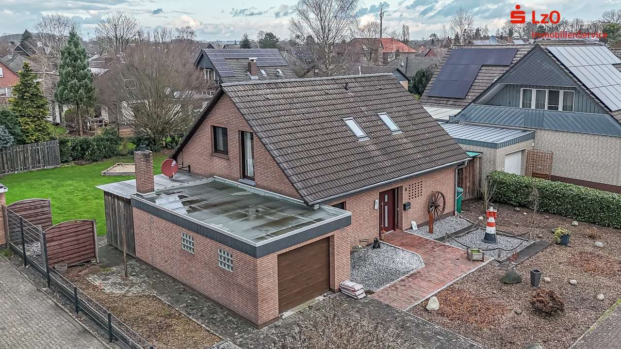 Luftaufnahme - Einfamilienhaus in 26349 Jade mit 121m² kaufen