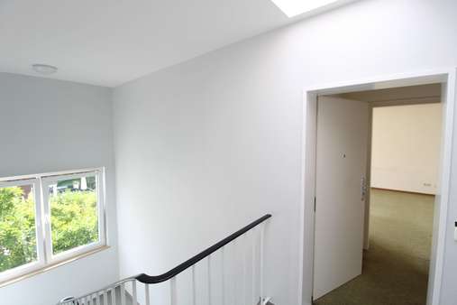 Treppenaufgang - Etagenwohnung in 26135 Oldenburg mit 66m² kaufen