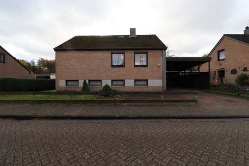 Außenansicht - Einfamilienhaus in 26133 Oldenburg mit 104m² kaufen