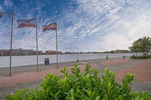 ...mit unverbaubarem Ausblick ...mit unverbaubarem Ausblick - Erdgeschosswohnung in 26382 Wilhelmshaven mit 84m² kaufen