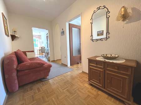 Hier ist der Flur auch Wohnraum Hier ist der Flur auch Wohnraum - Etagenwohnung in 26389 Wilhelmshaven mit 66m² als Kapitalanlage kaufen
