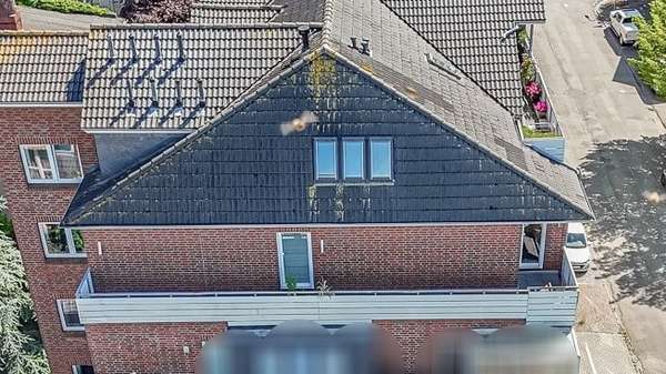 ...und ist von mehreren Räumen aus zugänglich - Etagenwohnung in 26382 Wilhelmshaven mit 109m² kaufen