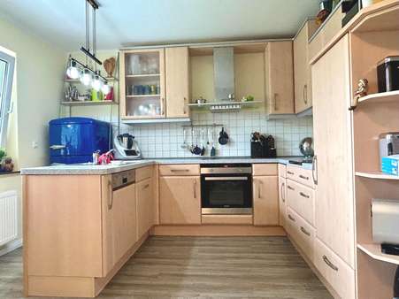 Optimal ist die Einbauküche eingepasst Optimal ist die Einbauküche eingepasst - Einfamilienhaus in 26441 Jever mit 219m² kaufen