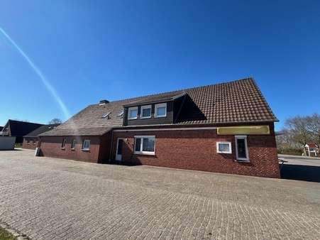 Gesamtansicht - Bürohaus in 26532 Großheide mit 72m² kaufen