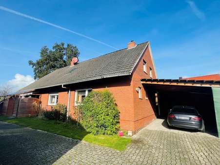 Außenansicht - Einfamilienhaus in 26624 Südbrookmerland mit 165m² kaufen