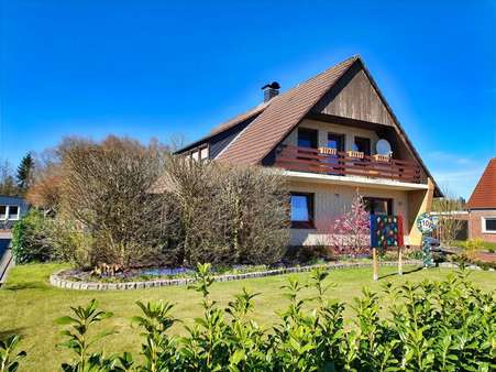 Seitenansicht - Einfamilienhaus in 26639 Wiesmoor mit 179m² kaufen