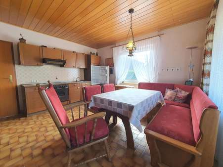 Haus 1 Küche - Zweifamilienhaus in 26639 Wiesmoor mit 217m² kaufen