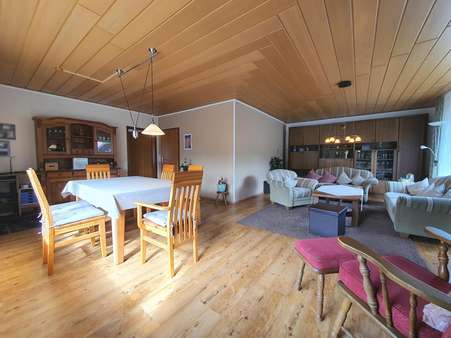 Haus 1 Wohn-Esszimmer - Zweifamilienhaus in 26639 Wiesmoor mit 217m² kaufen