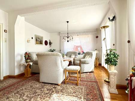 Wohnzimmer (EG) Wohnzimmer (EG) - Einfamilienhaus in 26506 Norden mit 109m² kaufen